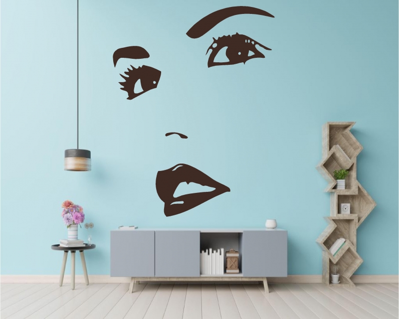 Sticker femeie fermecatoare